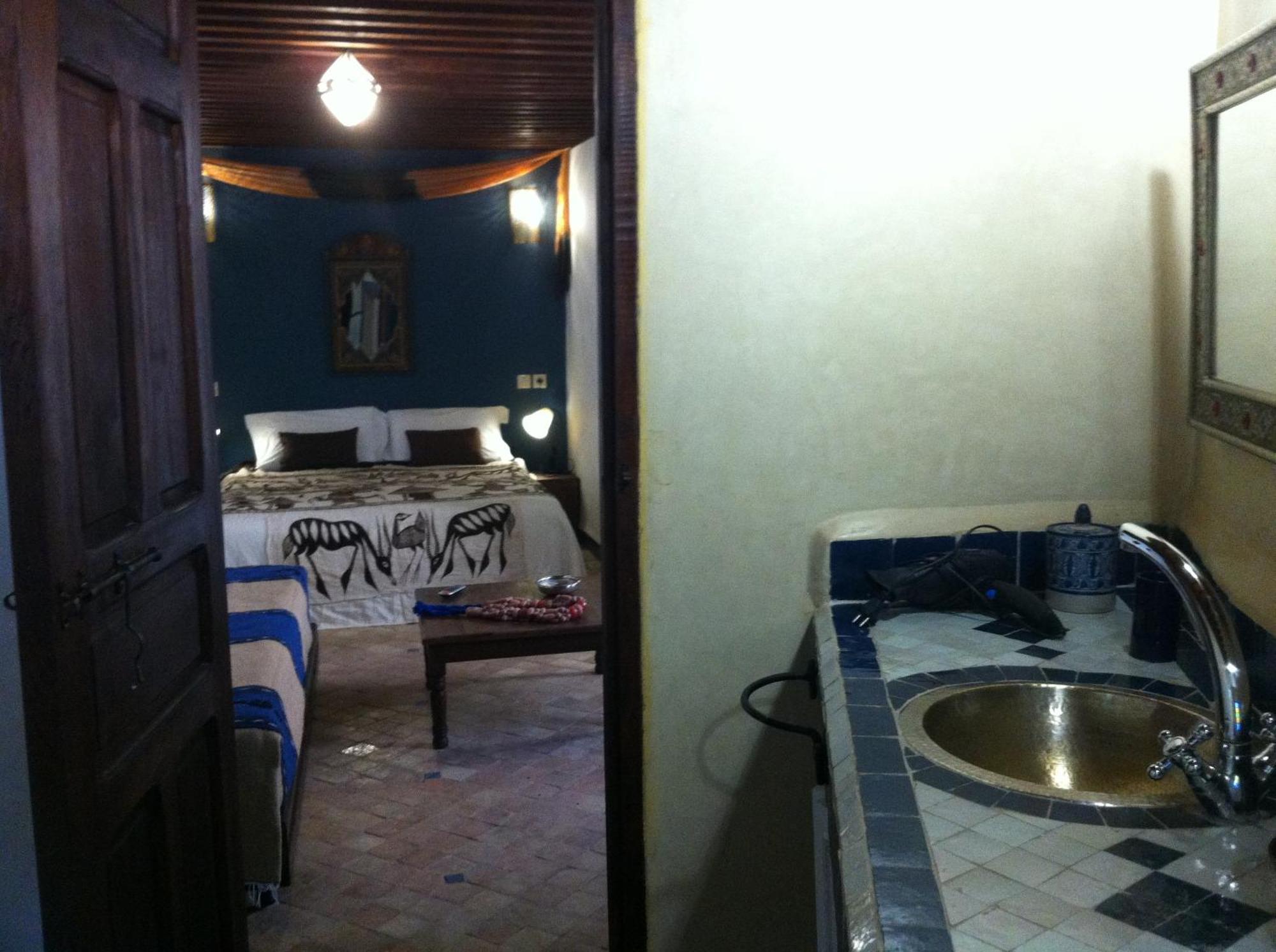 Riad Letchina Fez Exterior photo